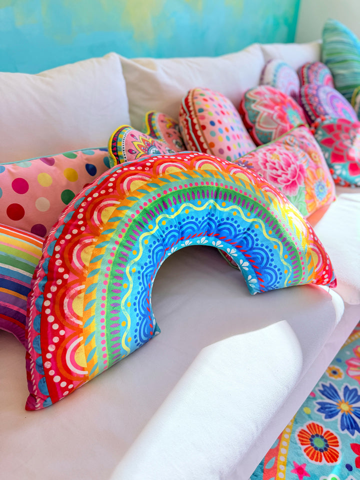 Lieblingskissen – Regenbogen Mandala